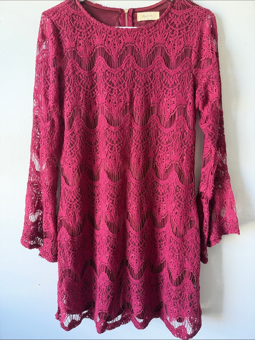 Altar'd State Berry Lace Long Sleeve Shift Dress SZ M